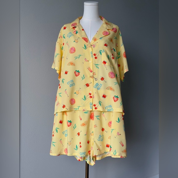 Sleep Chic Other - Sleep Chic 70% Rayon Yellow Fruit Cocktail Clao Bella Print Pajama Set-XL